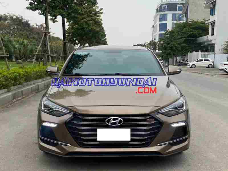 Cần bán Hyundai Elantra Sport 1.6 AT Máy xăng 2018 màu Vàng