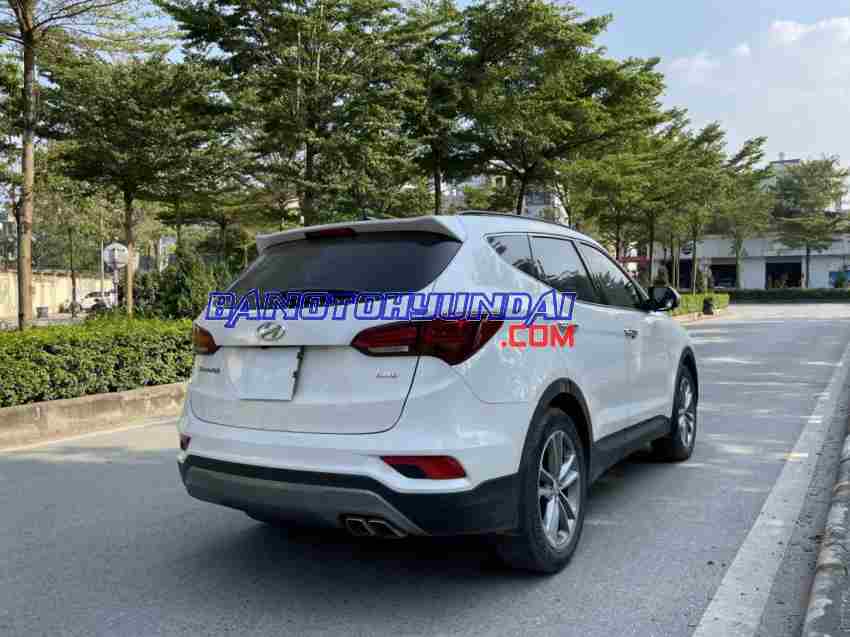 Xe Hyundai SantaFe 2.4L 4WD đời 2017 đẹp bán gấp