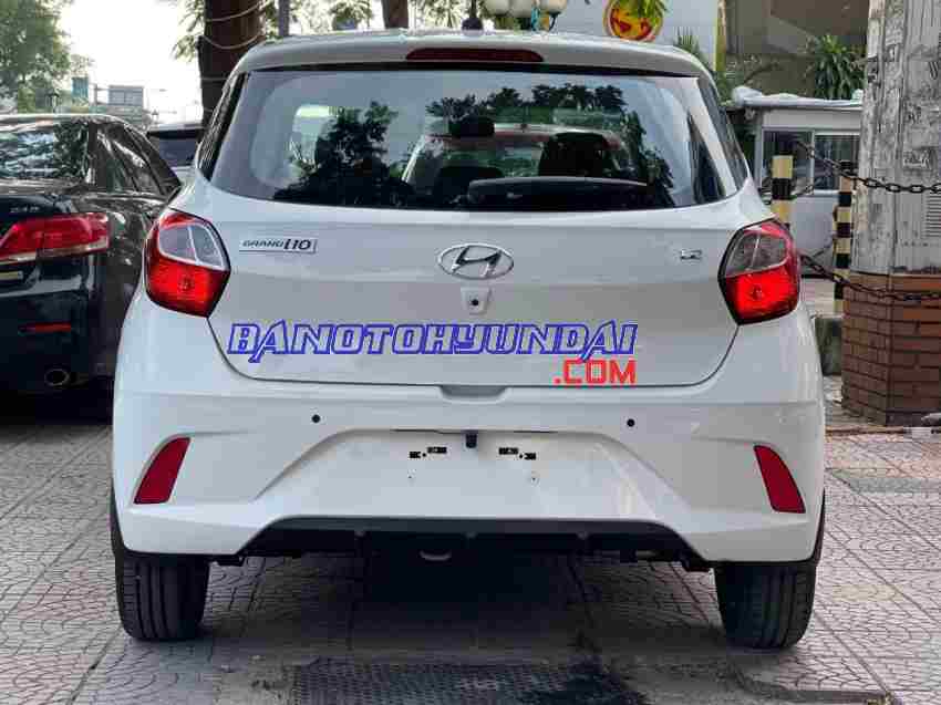 Cần bán gấp xe Hyundai i10 1.2 AT năm 2023, màu Trắng, Số tự động