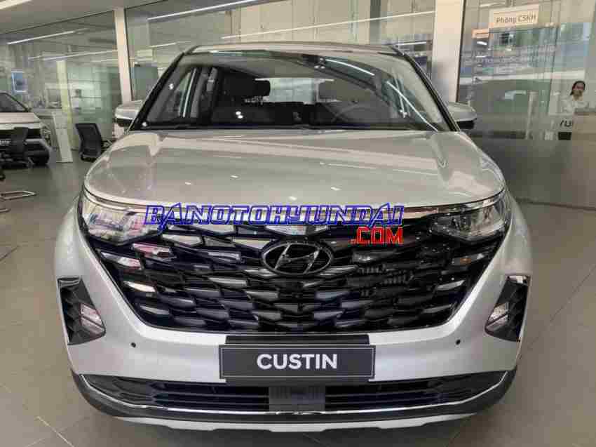 Bán Hyundai Custin Cao Cấp 2.0T 2024 đẹp cực phẩm