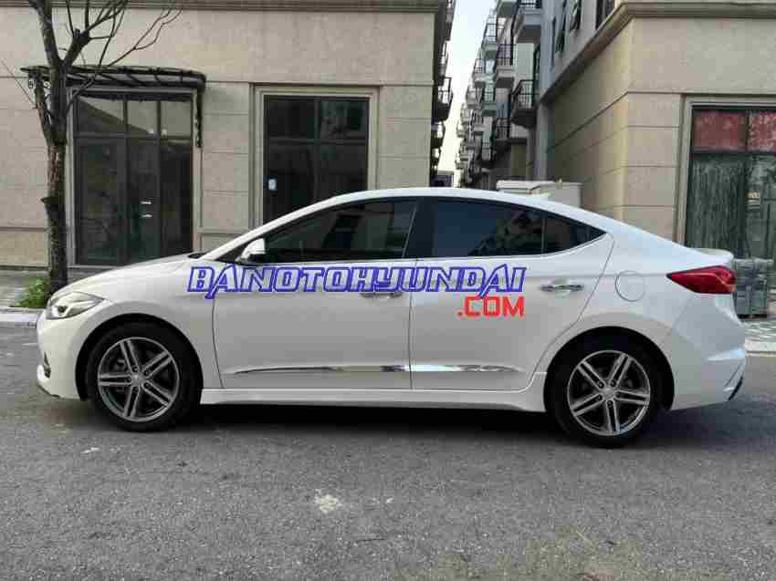 Cần bán xe Hyundai Elantra Sport 1.6 AT năm 2018 màu Trắng cực đẹp