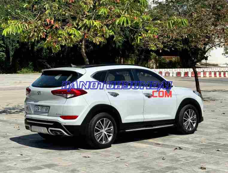 Hyundai Tucson 2.0 ATH năm 2015 cần bán