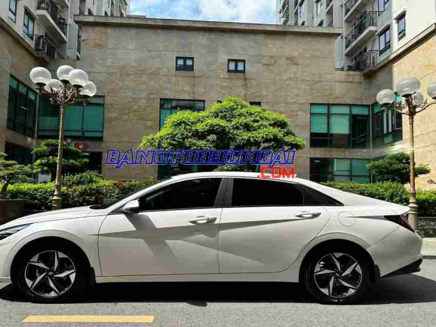 Cần bán gấp Hyundai Elantra 2.0 AT Cao cấp năm 2023 giá cực tốt