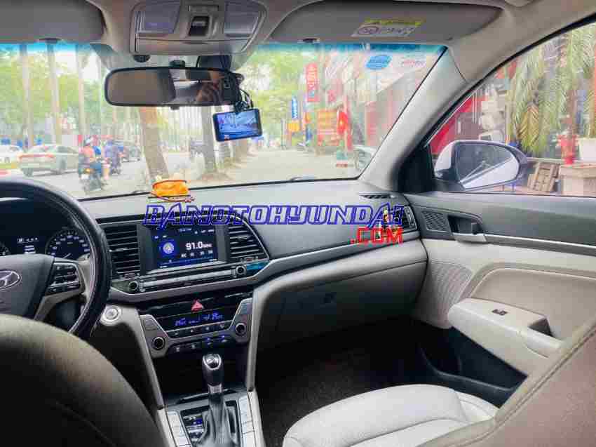 Cần bán xe Hyundai Elantra Số tự động 2017