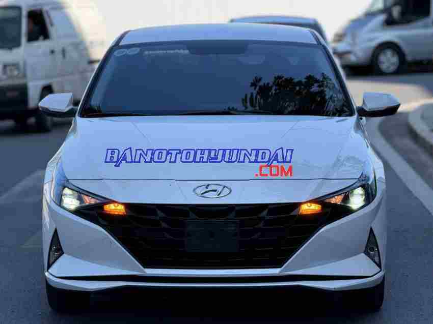 Hyundai Elantra 1.6 AT Tiêu chuẩn 2023 Máy xăng, xe đẹp