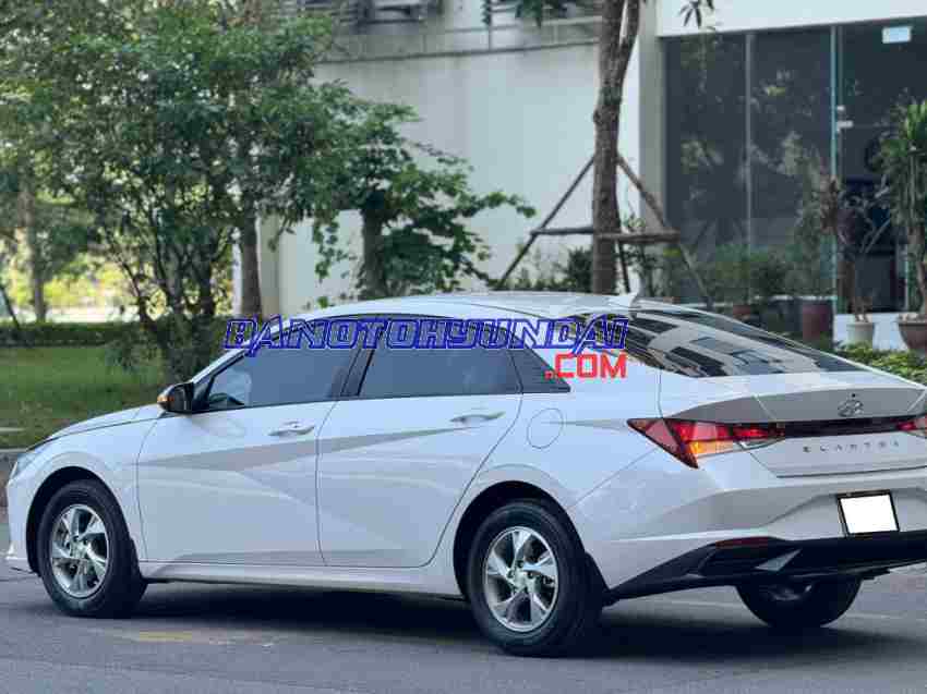 Hyundai Elantra 1.6 AT Tiêu chuẩn 2022 Máy xăng đẹp long lanh