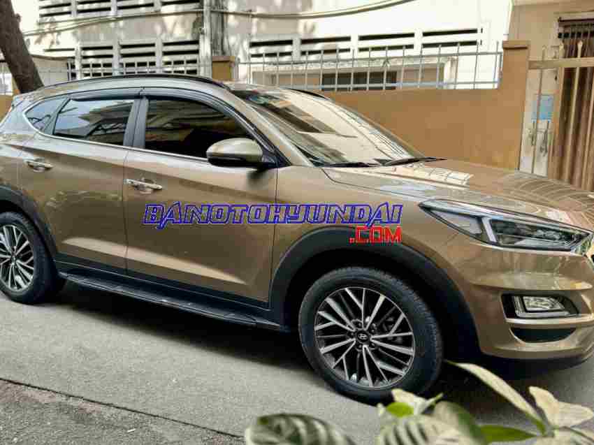 Cần bán gấp xe Hyundai Tucson 2.0 AT CRDi năm 2020, màu Vàng, Số tự động