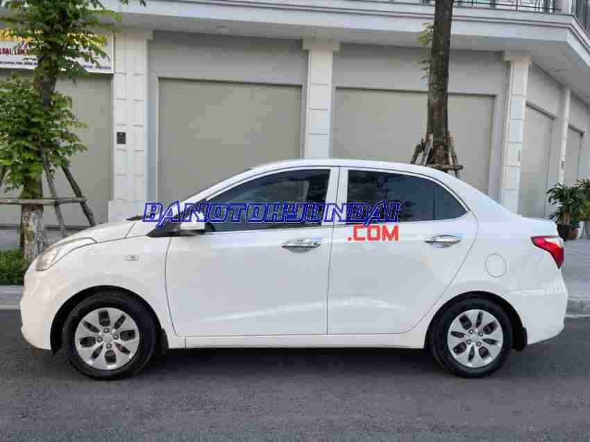 Cần bán gấp xe Hyundai i10 Grand 1.2 MT Base 2018 màu Trắng