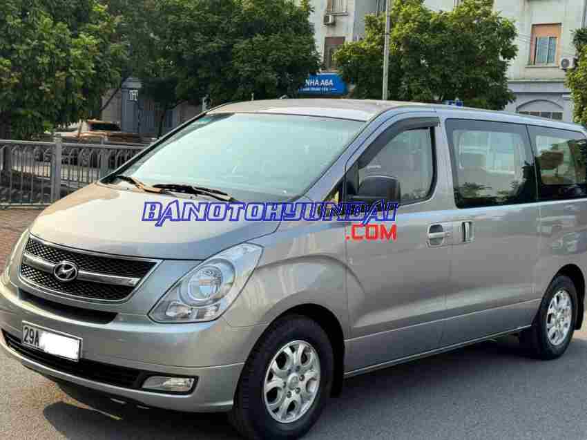 Cần bán xe Hyundai Grand Starex 2.5 MT 2013 Số tay