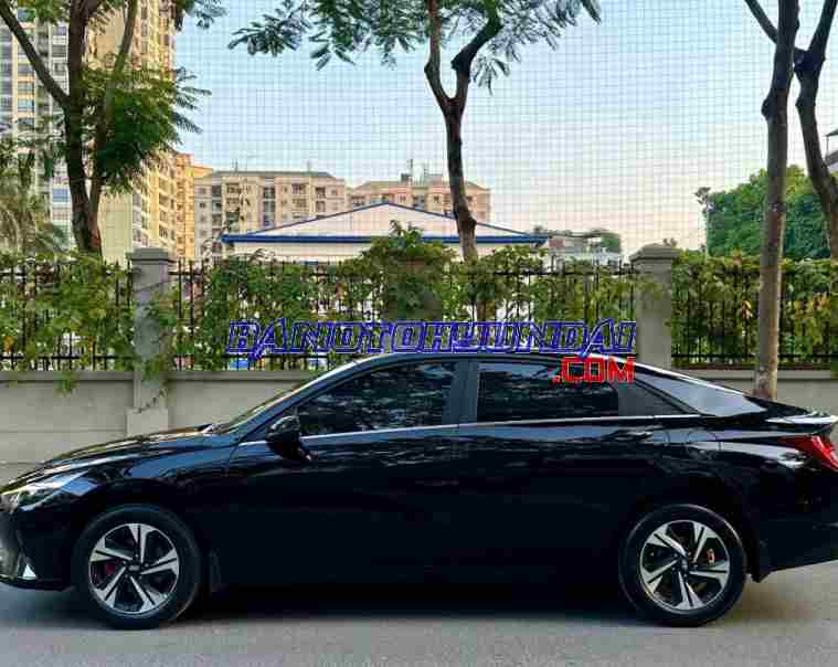 Cần bán gấp Hyundai Elantra 1.6 AT Đặc biệt năm 2022 giá cực tốt