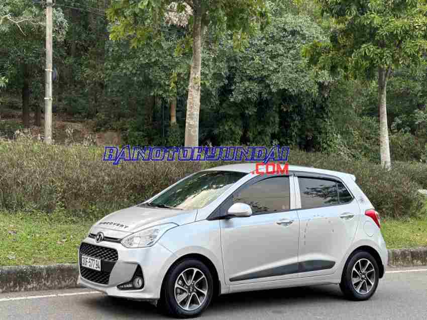 Cần bán gấp xe Hyundai i10 Grand 1.2 MT năm 2019, màu Ghi, Số tay