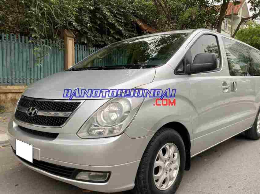 Bán xe Hyundai Grand Starex 2.5 MT sx 2010 - giá rẻ