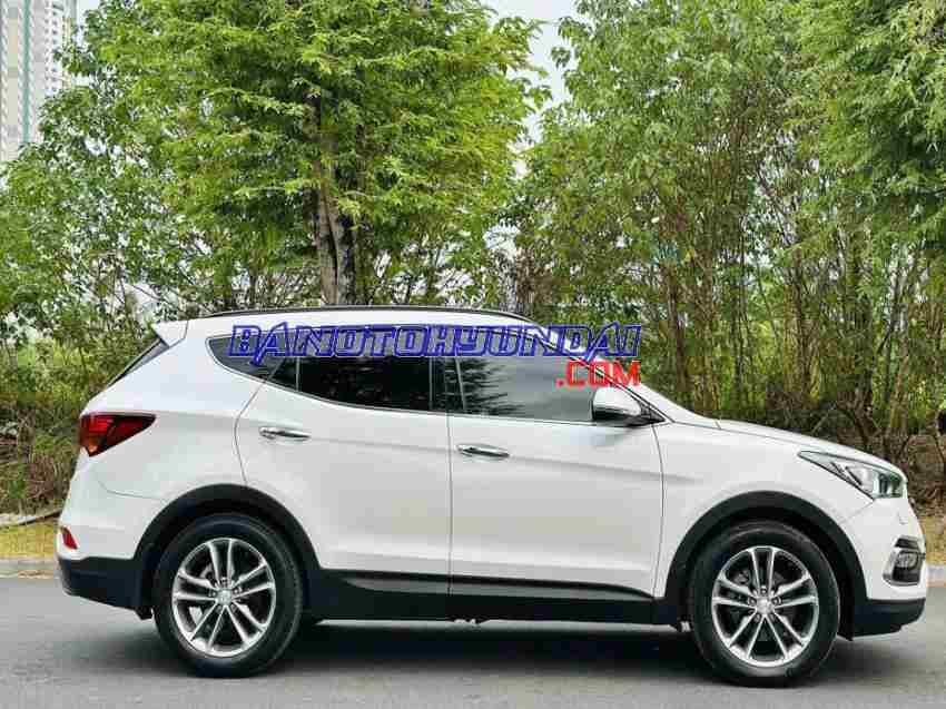 Cần bán gấp xe Hyundai SantaFe 2.4L 4WD 2018 màu Trắng