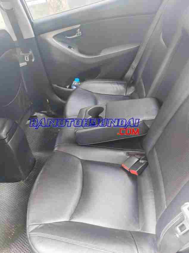 Cần bán gấp xe Hyundai Elantra 1.8 AT năm 2013, màu Bạc, Số tự động