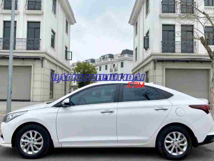 Cần bán xe Hyundai Accent 1.4 AT năm 2021 màu Trắng cực đẹp