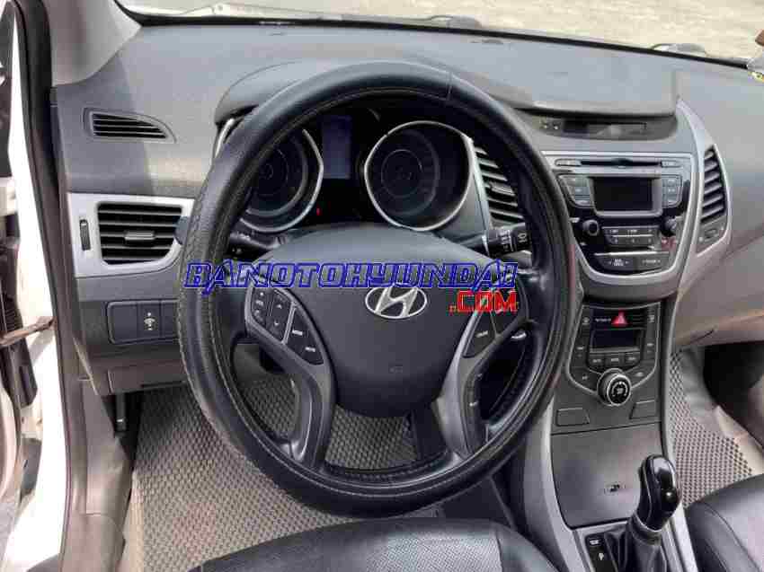 Cần bán Hyundai Elantra 1.8 AT 2015 xe đẹp