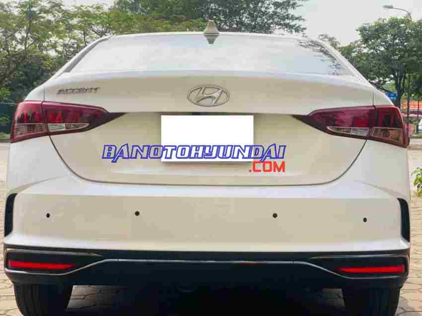 Cần bán gấp Hyundai Accent 1.4 MT đời 2021, màu Trắng