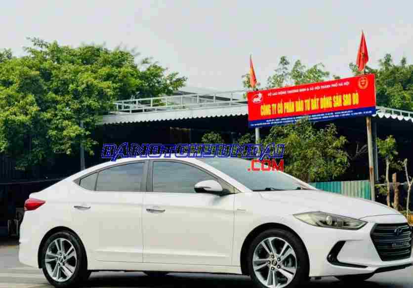 Hyundai Elantra 2016 Sedan màu Trắng