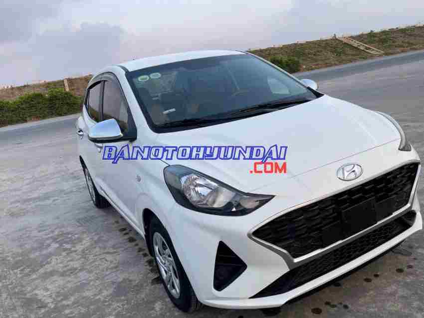 Cần bán gấp Hyundai i10 1.2 MT Tiêu Chuẩn đời 2021, màu Trắng