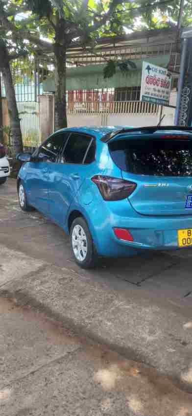 Cần bán xe Hyundai i10 Grand 1.0 MT Base năm 2016 màu Xanh cực đẹp