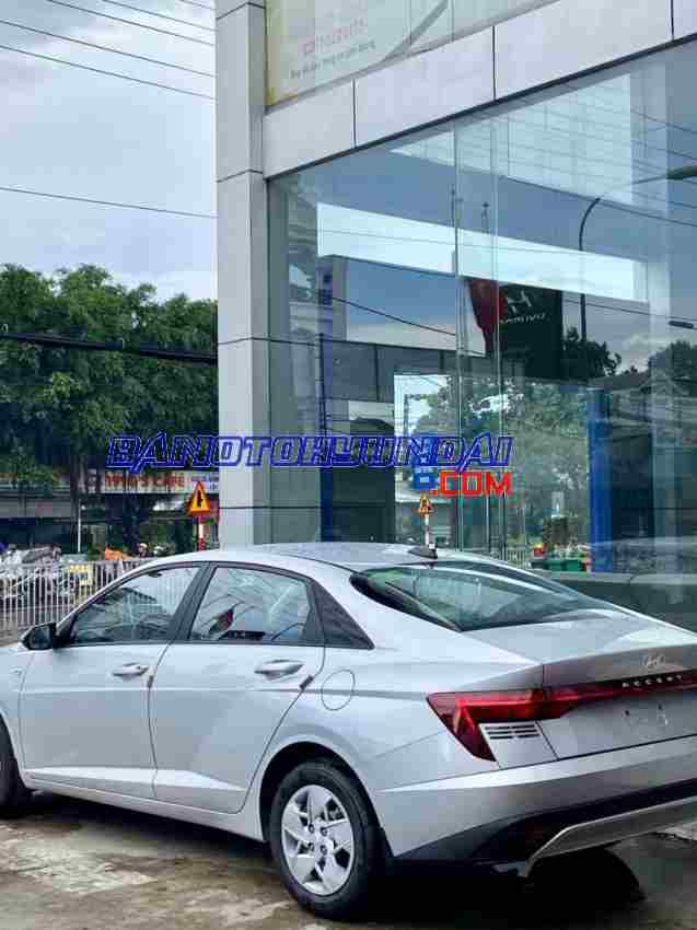 Bán xe Hyundai Accent 1.5 MT 2024 giá kịch sàn