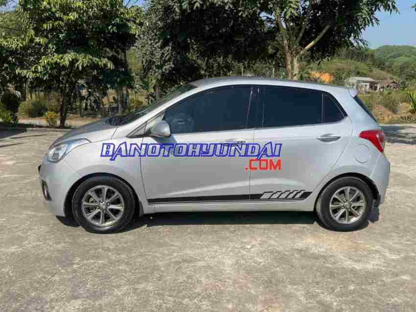 Cần bán xe Hyundai i10 Grand 1.0 MT 2014 Số tay màu Bạc