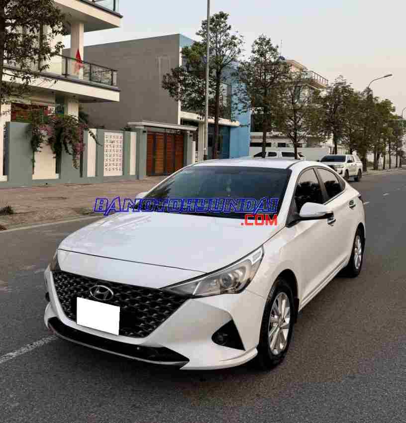 Cần bán xe Hyundai Accent 1.4 MT màu Trắng 2021