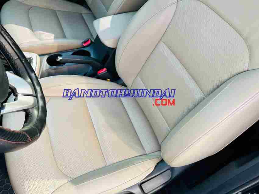 Cần bán xe Hyundai Elantra 1.6 AT đời 2020