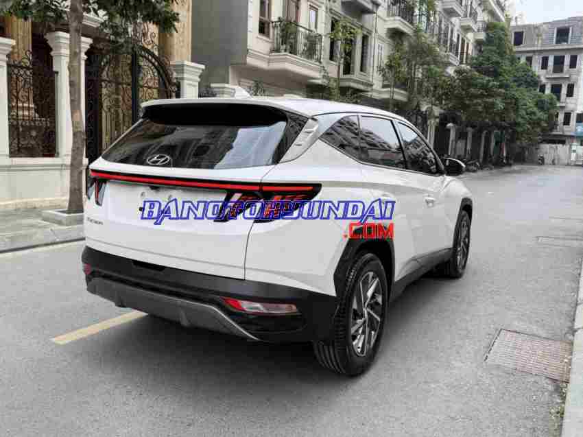 Cần bán gấp xe Hyundai Tucson 2.0 AT Đặc biệt năm 2024, màu Trắng, Số tự động