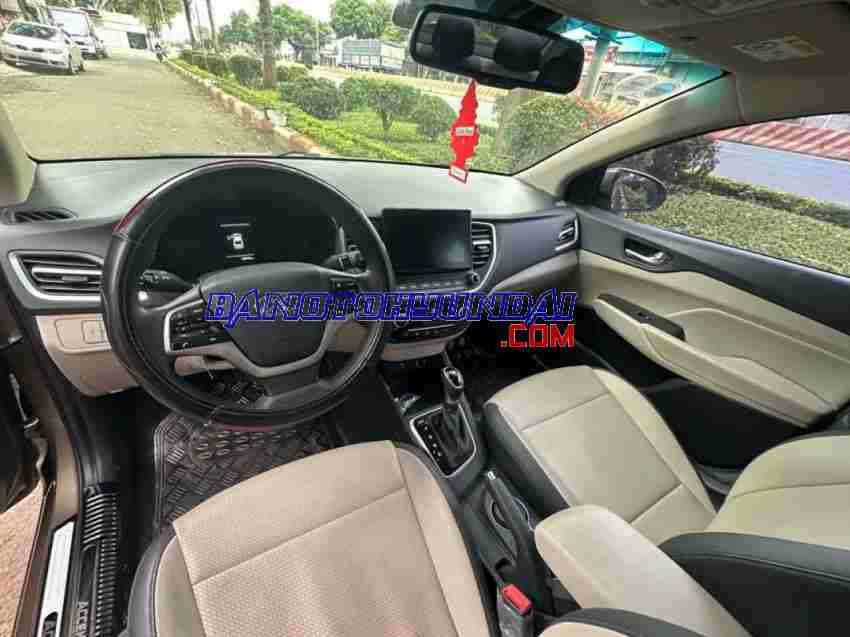 Cần bán xe Hyundai Accent 1.4 AT Đặc Biệt màu Nâu 2021