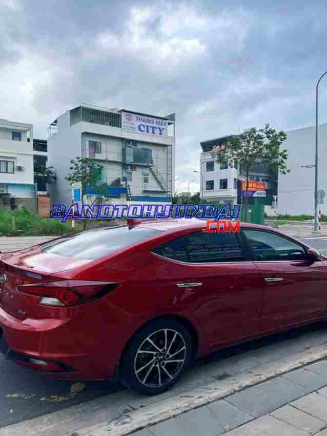 Cần bán nhanh Hyundai Elantra 2.0 AT 2021 cực đẹp