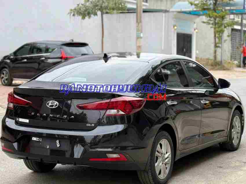 Cần bán Hyundai Elantra 1.6 AT đời 2021