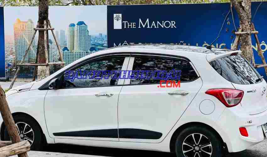 Cần bán gấp xe Hyundai i10 Grand 1.0 AT 2015 màu Trắng