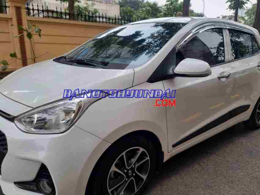 Cần bán gấp xe Hyundai i10 Grand 1.2 AT năm 2020, màu Trắng, Số tự động