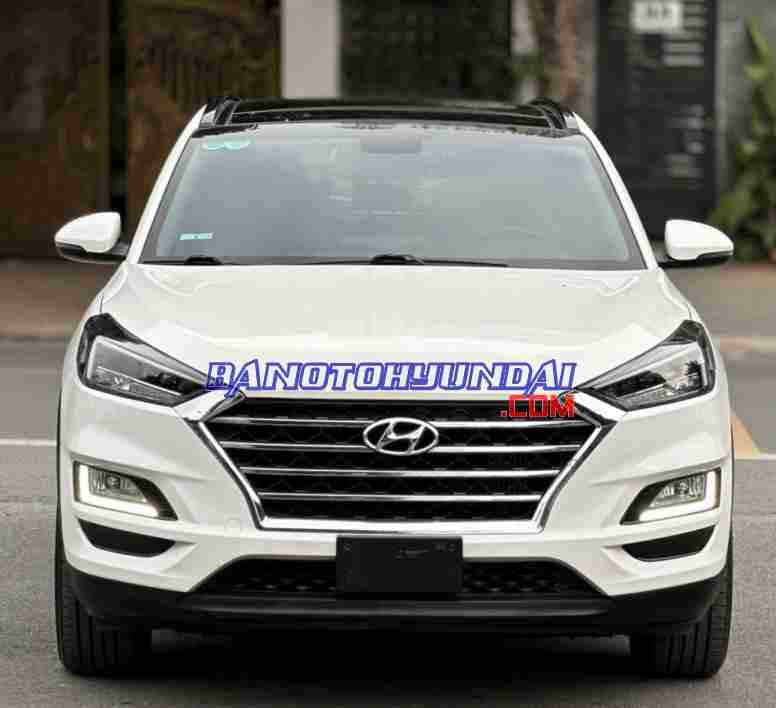 Cần bán gấp xe Hyundai Tucson 2.0 AT CRDi năm 2019, màu Trắng, Số tự động