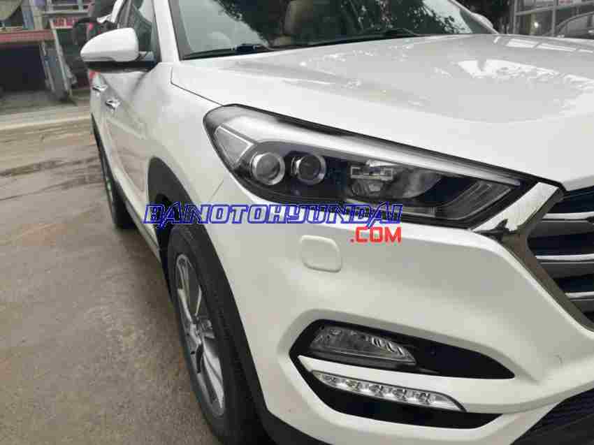 Cần bán gấp xe Hyundai Tucson 2.0 AT CRDi năm 2018, màu Trắng, Số tự động