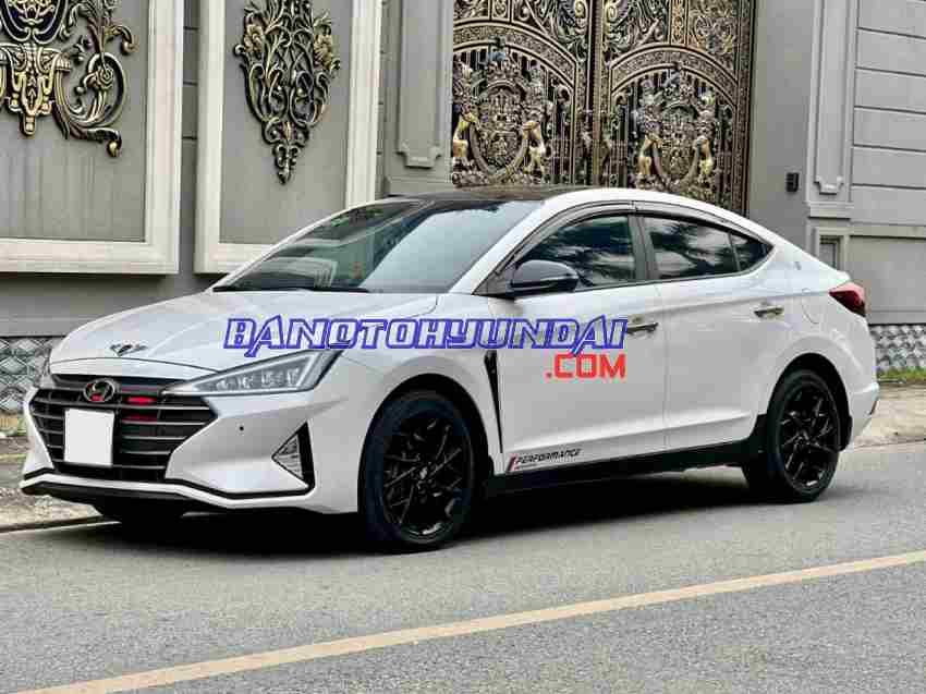 Hyundai Elantra 2.0 AT 2019 - Giá tốt