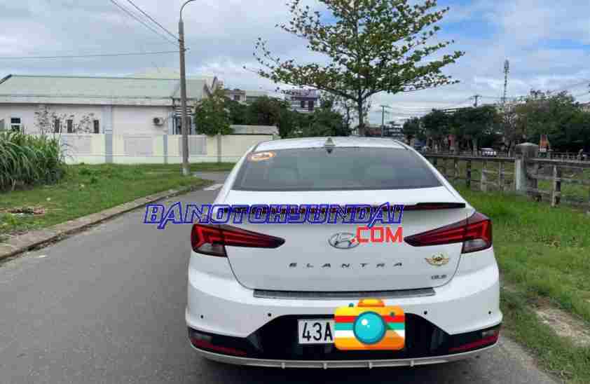 Bán Hyundai Elantra 1.6 AT, màu Trắng, Máy xăng, 2020