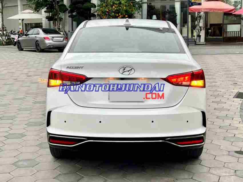 Cần bán xe Hyundai Accent 1.4 AT màu Trắng 2021