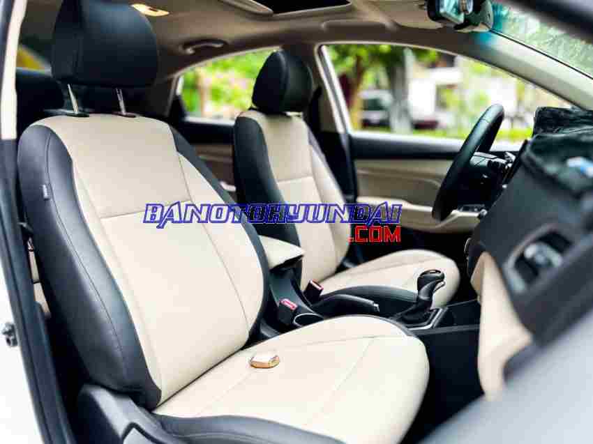 Cần bán gấp xe Hyundai Accent 1.4 AT Đặc Biệt 2023 màu Trắng