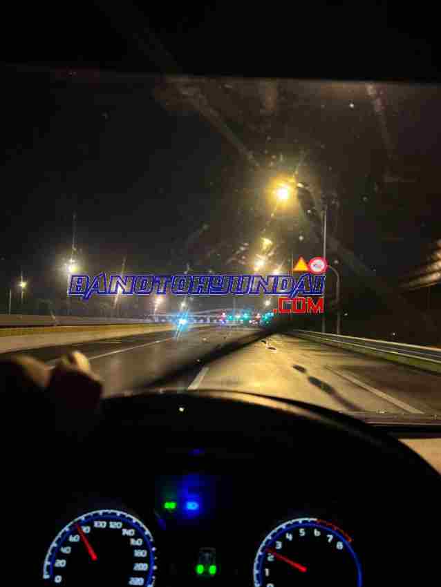 Cần bán gấp xe Hyundai Accent 1.4 ATH năm 2018, màu Trắng, Số tự động
