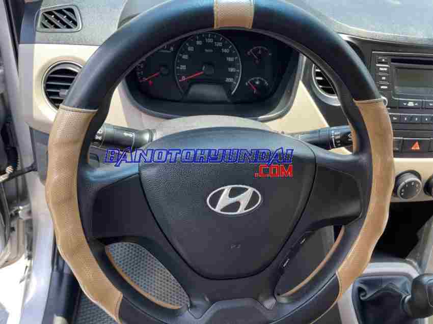 Cần bán xe Hyundai i10 Grand 1.2 MT Base màu Bạc 2016