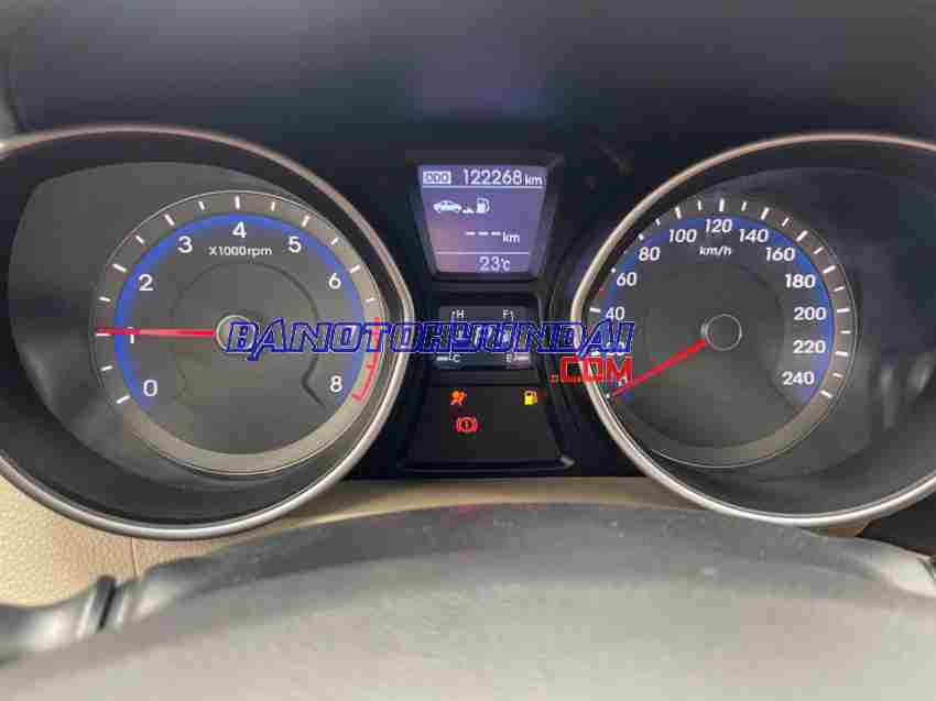 Cần bán xe Hyundai i30 Số tự động 2013