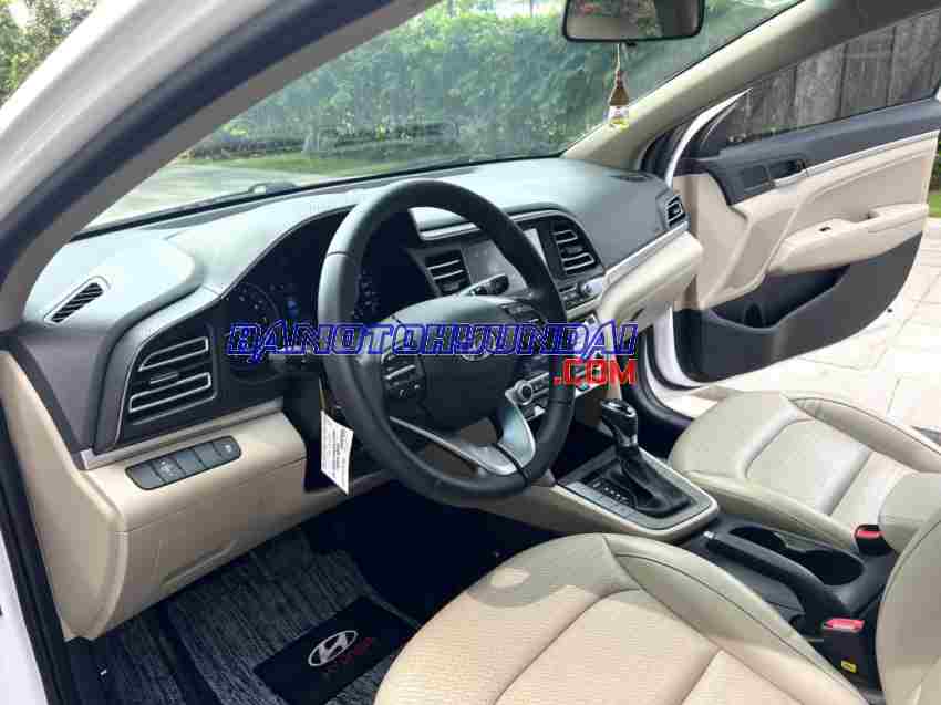 Hyundai Elantra 1.6 AT 2019 giá cực tốt