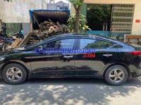 Cần bán gấp xe Hyundai Elantra 1.6 MT năm 2018, màu Đen, Số tay