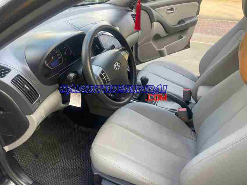 Cần bán Hyundai Avante 1.6 MT đời 2013