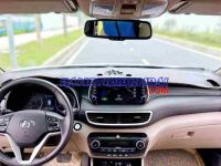 Cần bán gấp Hyundai Tucson 2.0 ATH đời 2019, màu Trắng