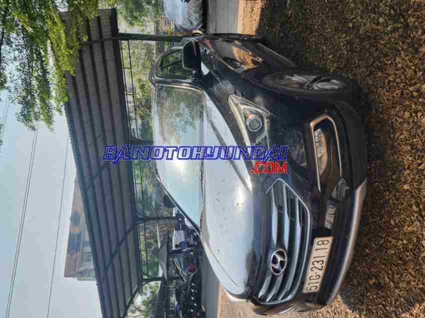 Bán Hyundai SantaFe 2.2L 4WD, màu Đen, Máy dầu, 2016