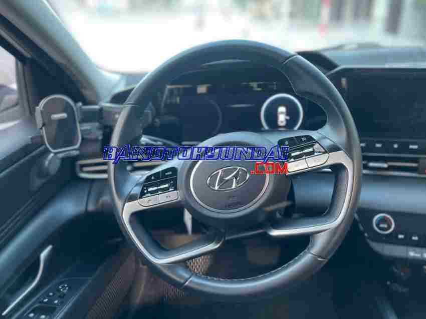 Hyundai Elantra 1.6 AT Đặc biệt 2022 Máy xăng đẹp long lanh
