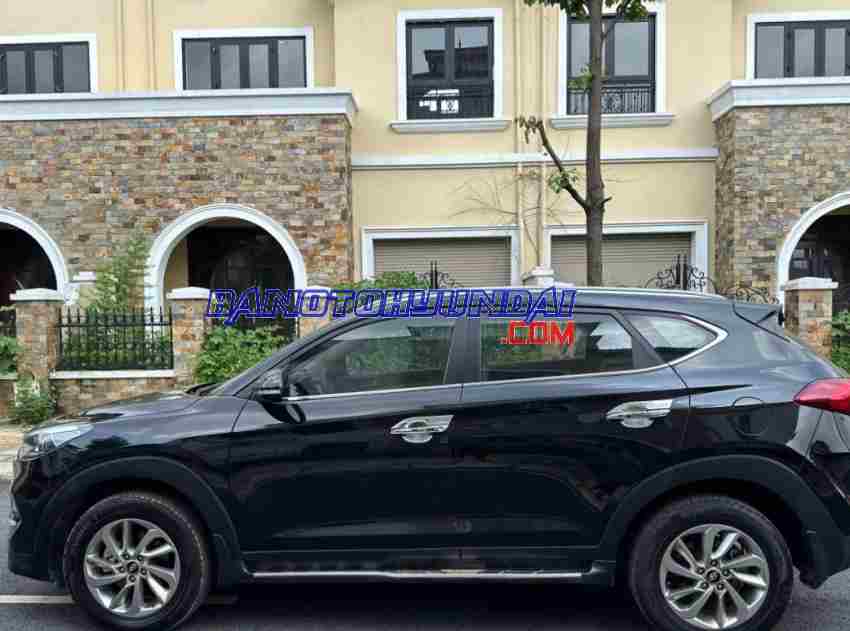 Bán xe Hyundai Tucson 2.0 AT sx 2018 - giá rẻ